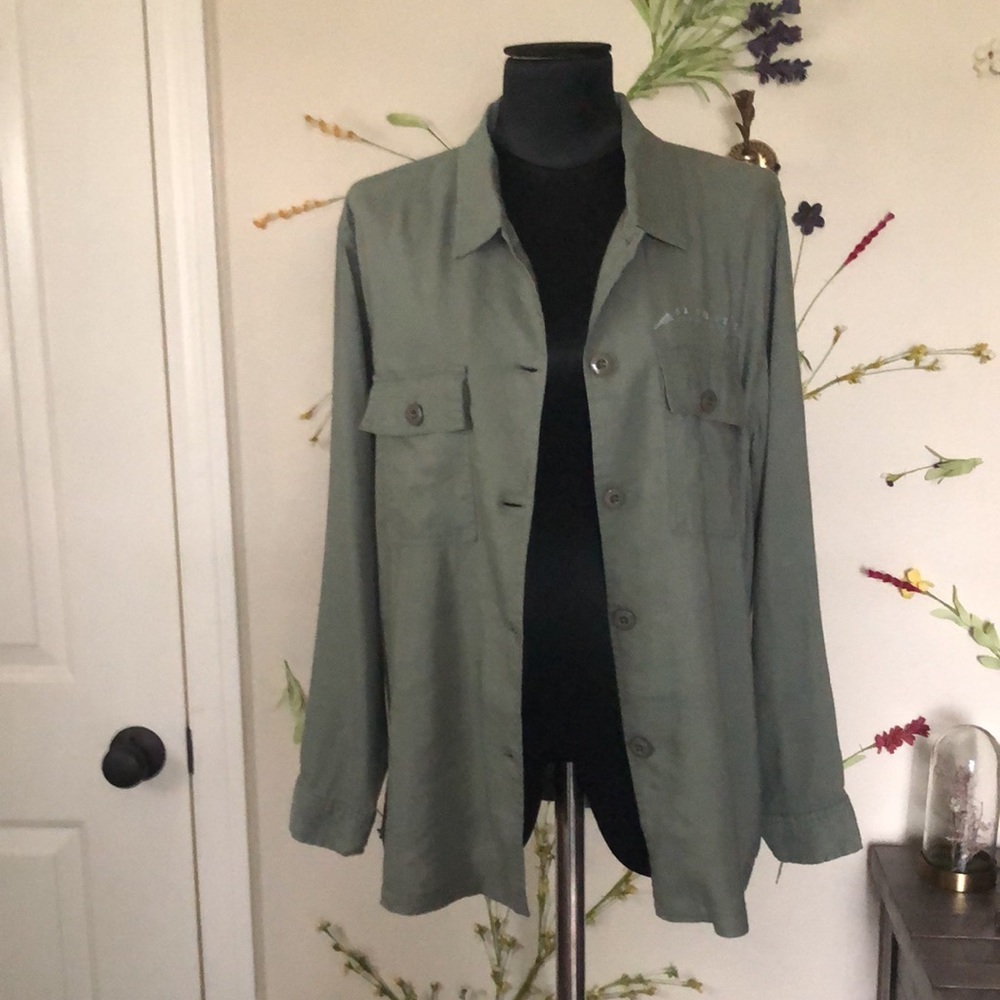 Rails Everett Wanted and Wild Shirt NWT - Picture 4 of 8